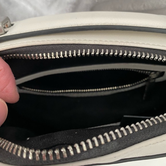 Kendall & Kylie White Leather Crossbody - Picture 3 of 16